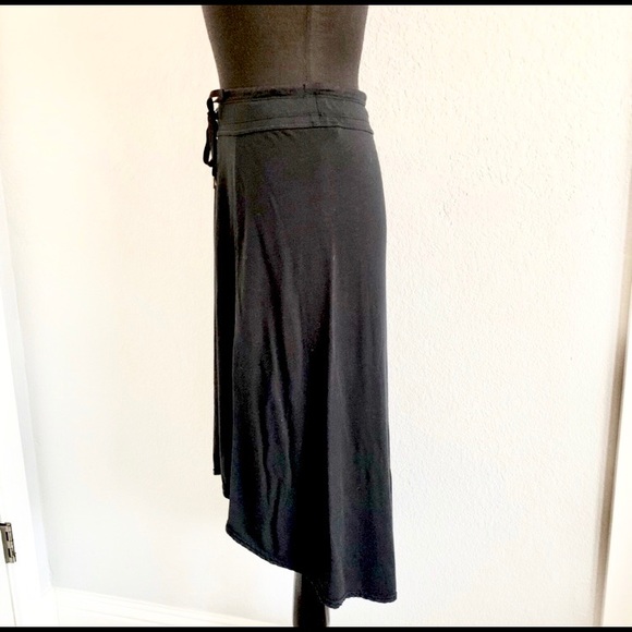 ATHLETA Beachcomber black high low skirt S - Picture 2 of 6
